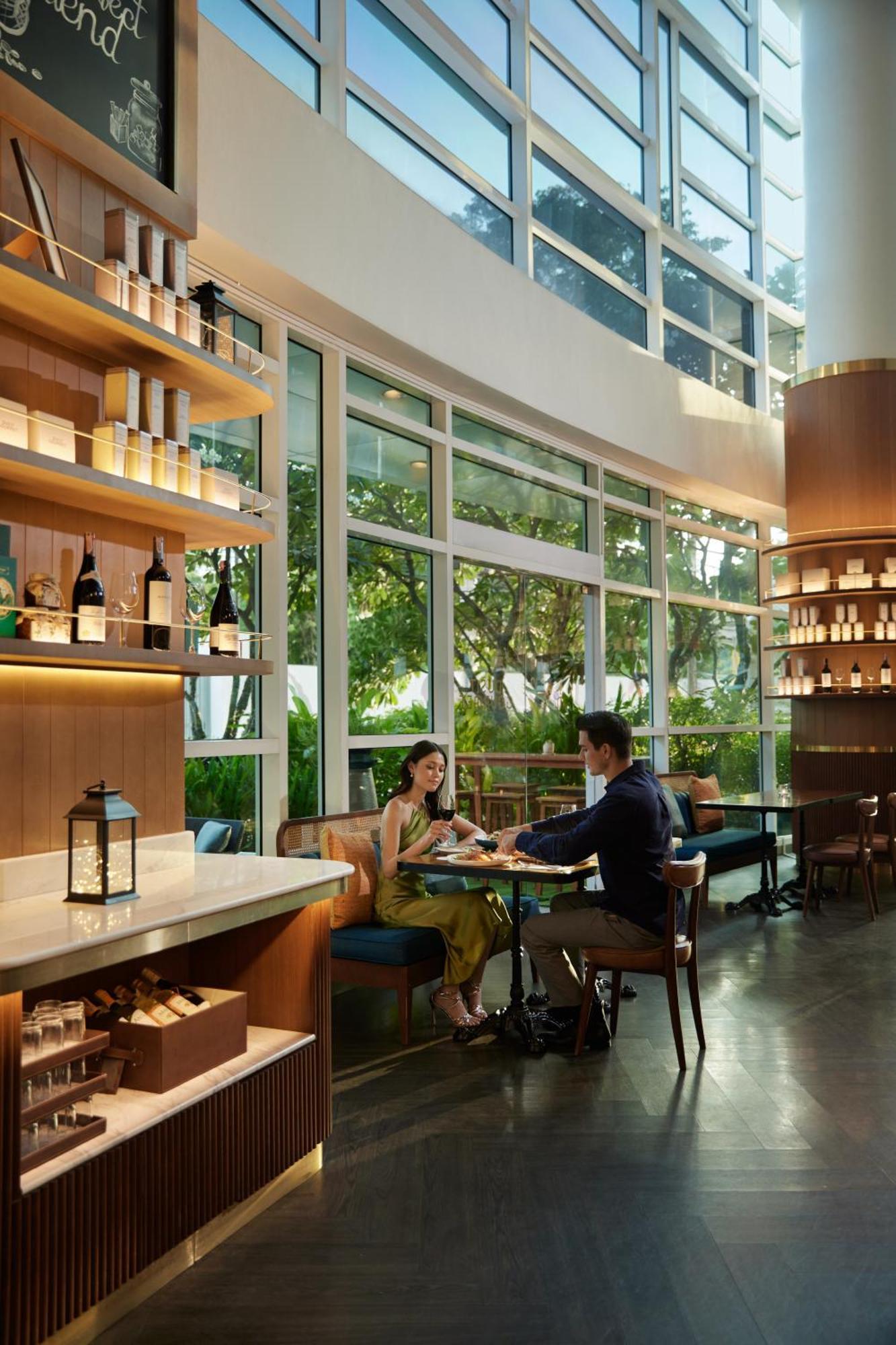 Dusit Suites Hotel Ratchadamri, Бангкок Екстер'єр фото The Bar